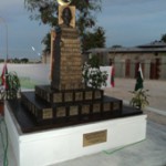 Protesters knock over “idolatrous” Pakistani SAARC monument